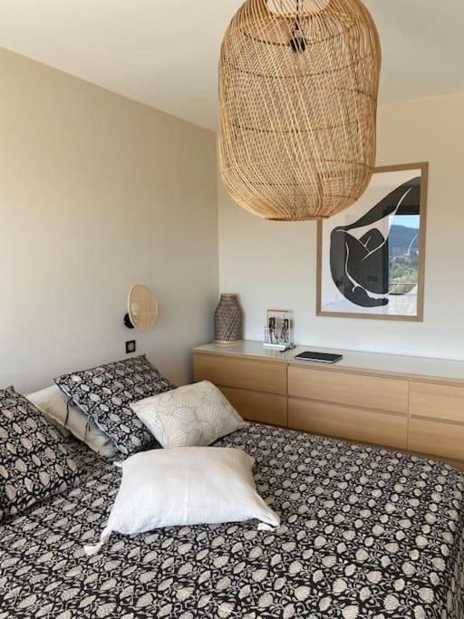 Belle Maison Contemporaine Ampus Buitenkant foto